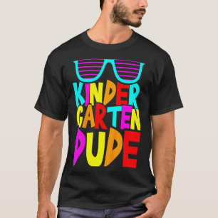 Camiseta Crianças Do Jardim De Infância Com Óculos De Sol D