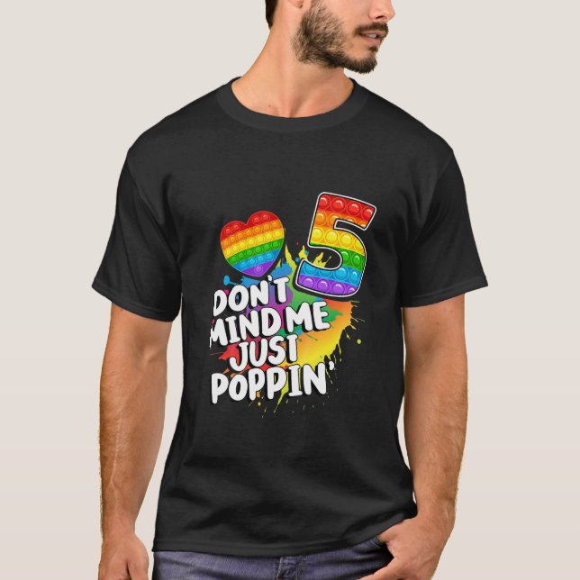 Camiseta Crianças Engraçadas Não se importam de eu só apaga (Frente)