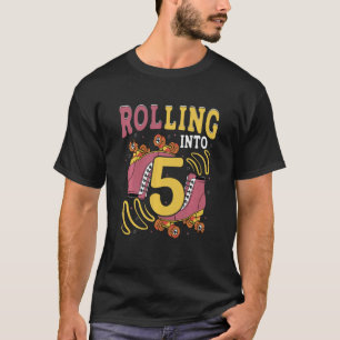 Camiseta Crianças Enrolando Em Um Skate De Cilindro De 5 An