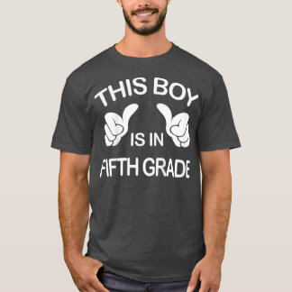 Camiseta Crianças Este menino está no 5º ano de volta à div