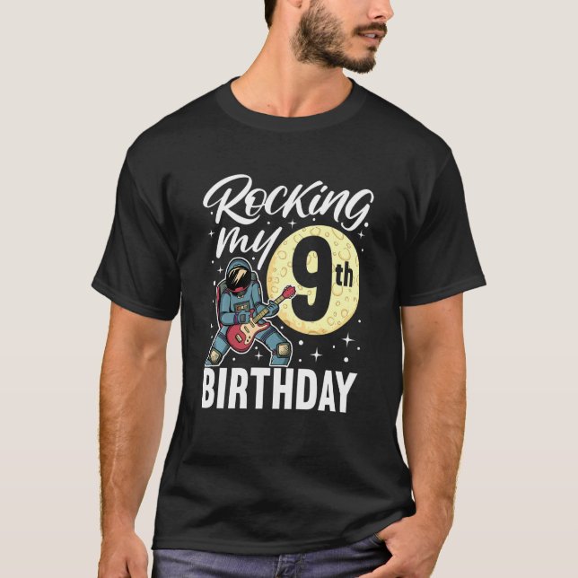 Camiseta Crianças Fogando Meu 9º Aniversário Eu Elétrico Vi (Frente)