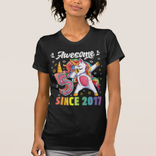 Camiseta Crianças incríveis dabbing unicorn aniversário de
