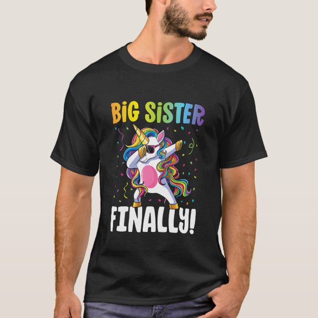 Camiseta Crianças Irmã Grande Finalmente Dabbing Garotas Un (Frente)