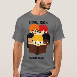 Camiseta Crianças legal lendo livros