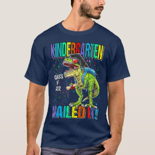 Camiseta Crianças No Último Dia Da Graduação Pré-K Dinossau
