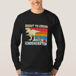 Camiseta Crianças prestes a esmagar dinossauro do jardim de