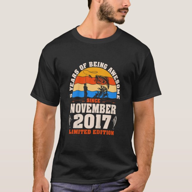 Camiseta Crianças Retro Novembro De 2017, 5 Anos De Pesca 5 (Frente)