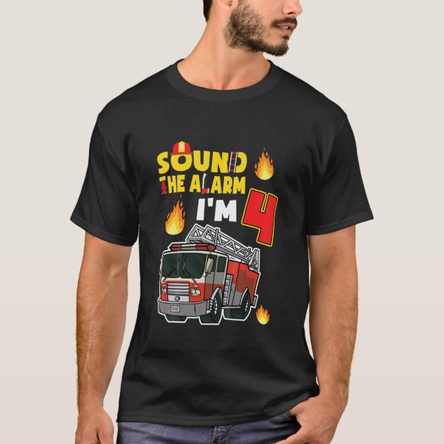 Camiseta Crianças soam o alarme. Sou 4 Pequenos Bombeiros. (Frente)