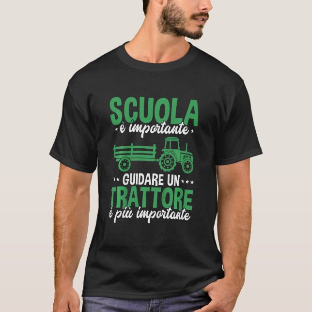 Camiseta Crianças Trator Motorista Dirigindo Um Trator É Ma (Frente)