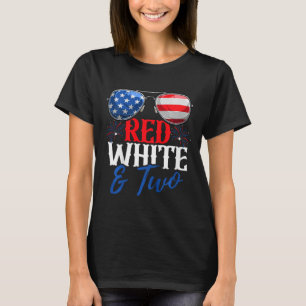 Camiseta Crianças Vermelhas Brancas E Duas Festas de aniver