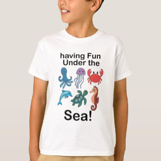Camiseta Criaturas Marinhas se Divertindo no Fundo do Mar A