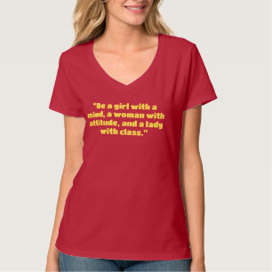 Camiseta "Crimson Elegance: As mulheres são uma garota com