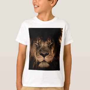 Camiseta crina de leão africano olhos fechados
