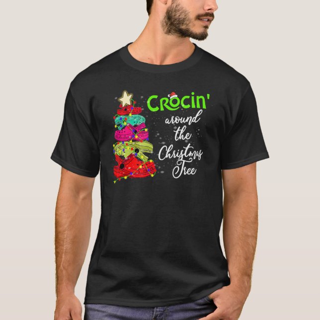 Camiseta Crocin Ao Redor Da Árvore De Natal Engraçado Crist (Frente)