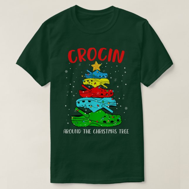Camiseta Crocin Em Torno Da Árvore De Natal Pajama Engraçad (Frente do Design)