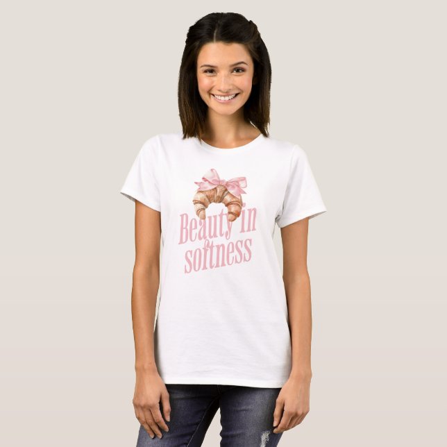 Camiseta Croissant com Laço de Beleza na Maciez (Frente Completa)