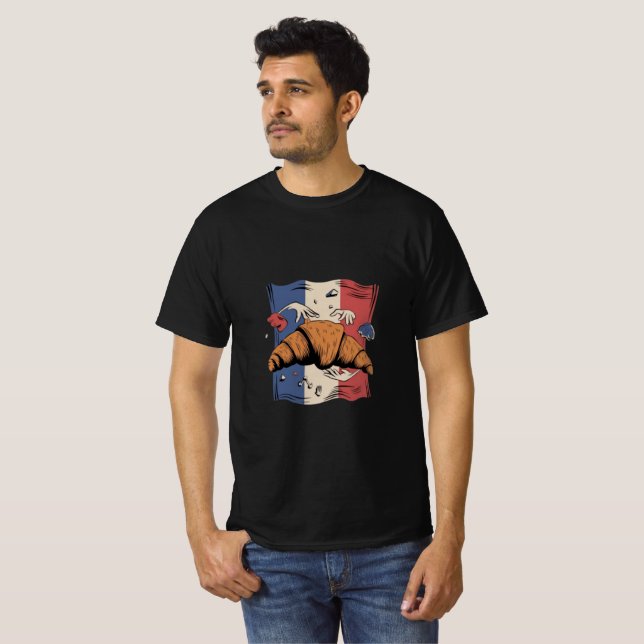 Camiseta Croissant with hands funny men t-shirt design (Frente Completa)