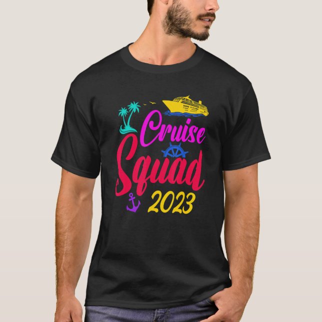 Camiseta Cruise Squad 2023 Summer Vacation Friend Tr (Frente)