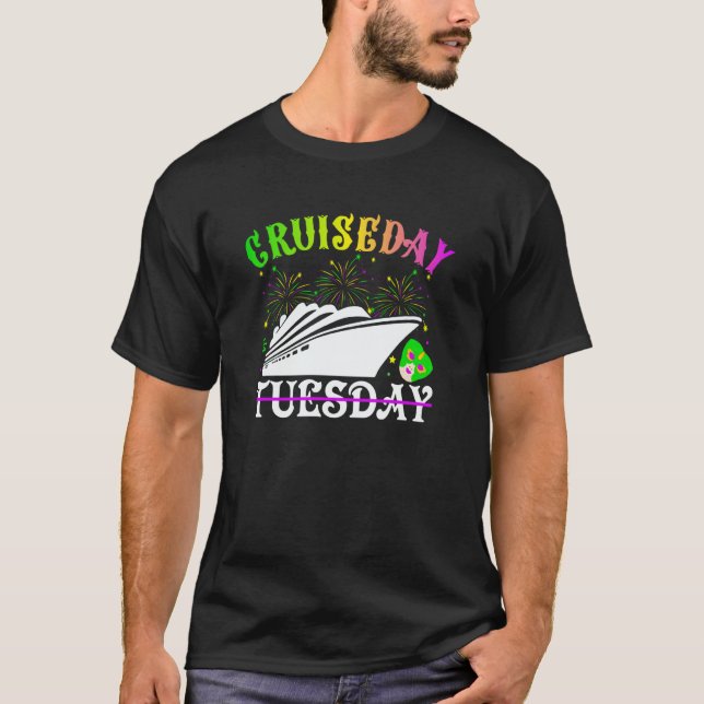 Camiseta Cruiseday Mardi Gras Celebrations Parade Boat Fat  (Frente)