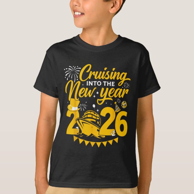 Camiseta Cruising Into 2026 New Years Eve Matching Family C (Frente)