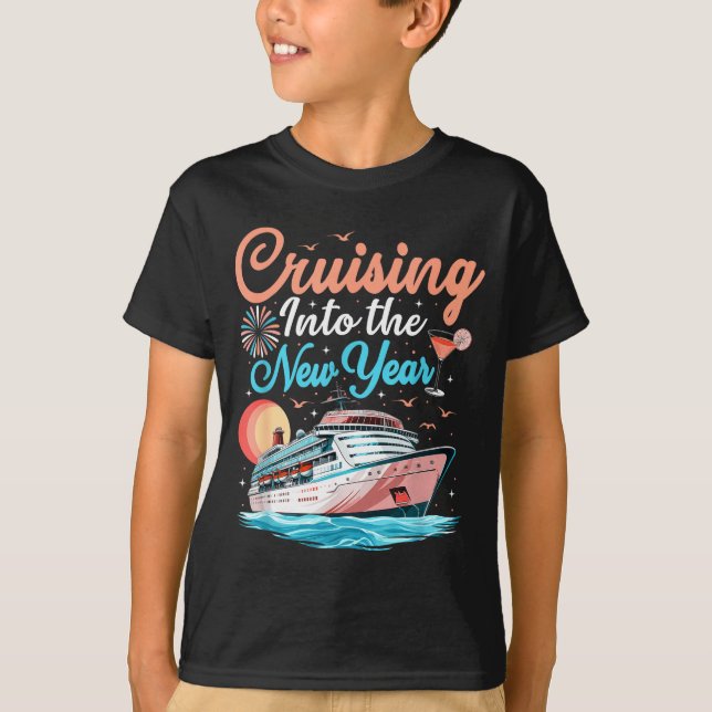 Camiseta Cruising Into New Years Eve Party Countdown Happy  (Frente)