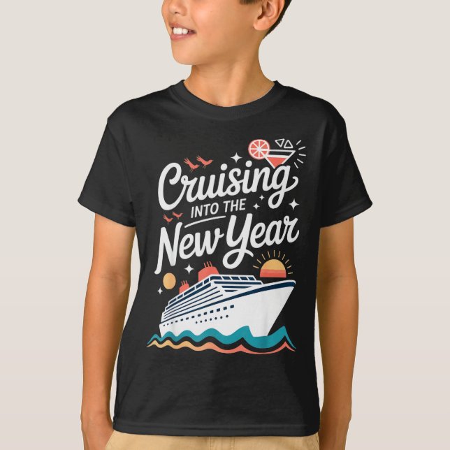 Camiseta Cruising Into The New Year Cruise Party Sunset Oce (Frente)