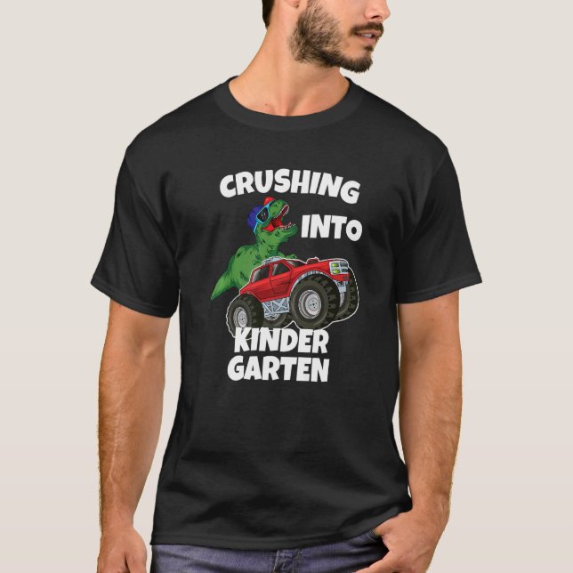 Camiseta Crushing into Kindergarten Monster Truck Dinosaur  (Frente)