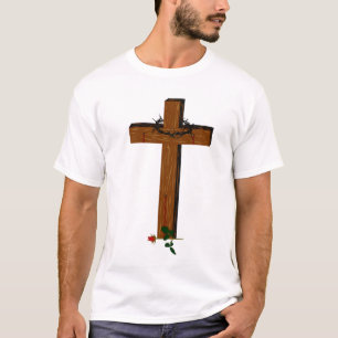 Camiseta Cruz com uma grinalda do espinho e um t-shirt