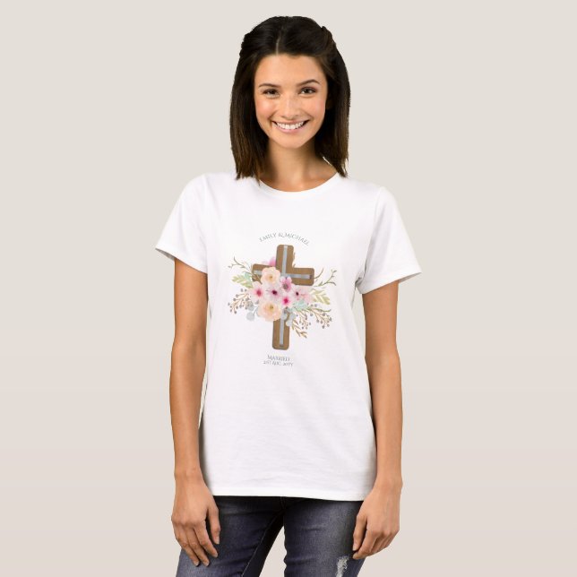 Camiseta Cruz Floral Personalizada de Casamento ou Aniversá (Frente Completa)