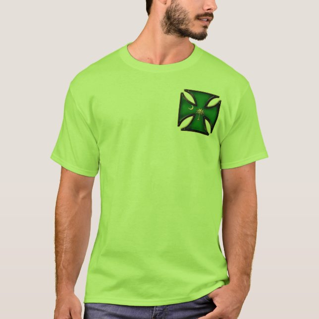 Camiseta Cruz verde do ferro da árvore do Palmetto (Frente)