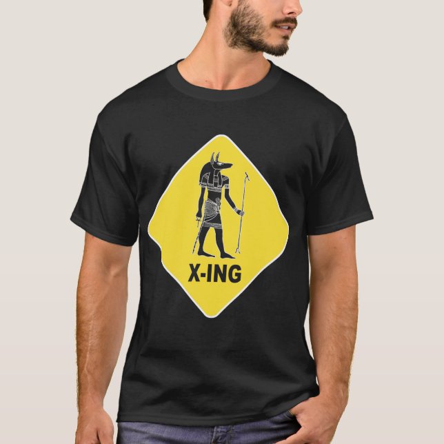 Camiseta Cruzamento de Anubis (Frente)