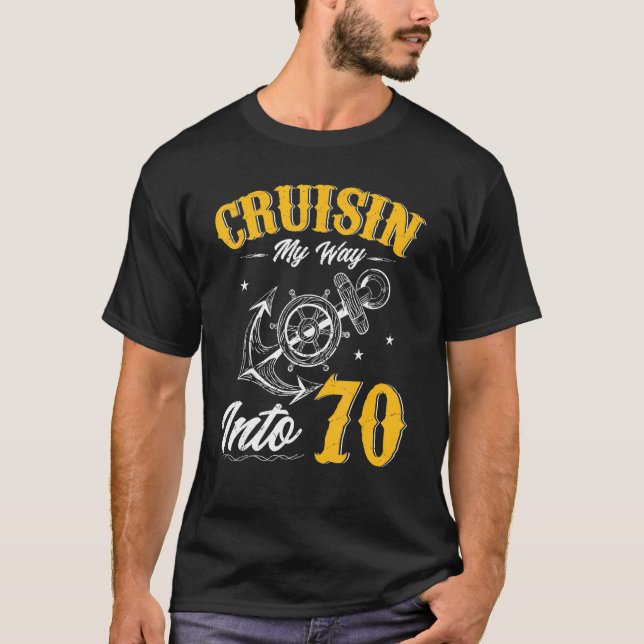Camiseta Cruzando A Caminho De Um Barco De Cruzeiro De 70 7 (Frente)