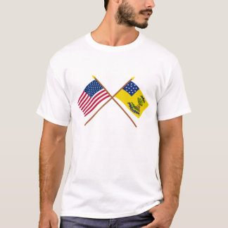 Camiseta Cruzou os Flags dos EUA e dos Estados Unidos