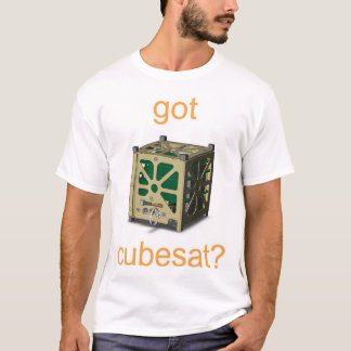 Camiseta cubesat obtido - parte dianteira