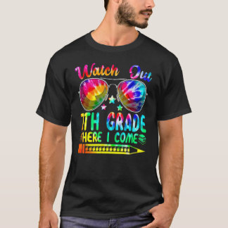 Camiseta Cuidado 7ª Série Aqui Vou Eu Tie Dye Professor Esc