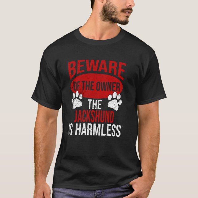 Camiseta Cuidado - Cachorro Pai Cachorro Mãe Jackshund Dog  (Frente)