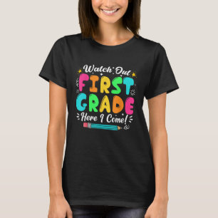 Camiseta Cuidado Com 1rua Da Primeira Série Aqui Eu Volto P