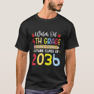 Camiseta Cuidado Com O 4º Ano Aqui Eu Virei A Classe 2036