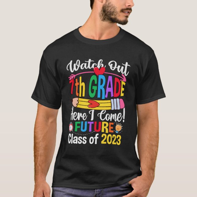 Camiseta Cuidado Com O 7 Aqui Eu Vim A Classe Futura De 20 (Frente)