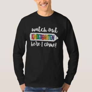 Camiseta Cuidado Com O Jardim De Infância Aqui Eu Vim Prime