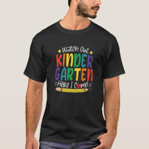 Camiseta Cuidado Com O Jardim De Infância Aqui Eu Volto Par