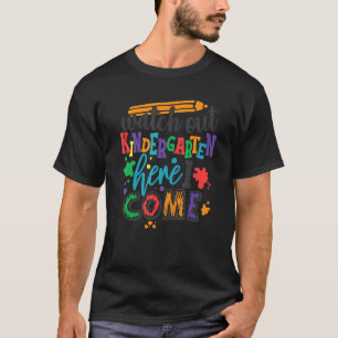 Camiseta Cuidado Com O Jardim De Infância Aqui Eu Volto Par