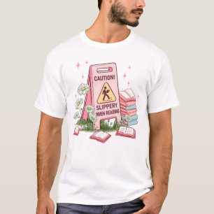 Camiseta Cuidado Escorregadio Ao Ler Livro Leitor