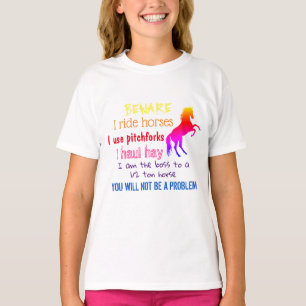 CAMISETA CUIDADO - EU CAMINHO CAVALOS -