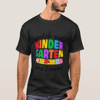 Camiseta Cuidado Jardim de Infância Aqui Vou Eu Crianças Di