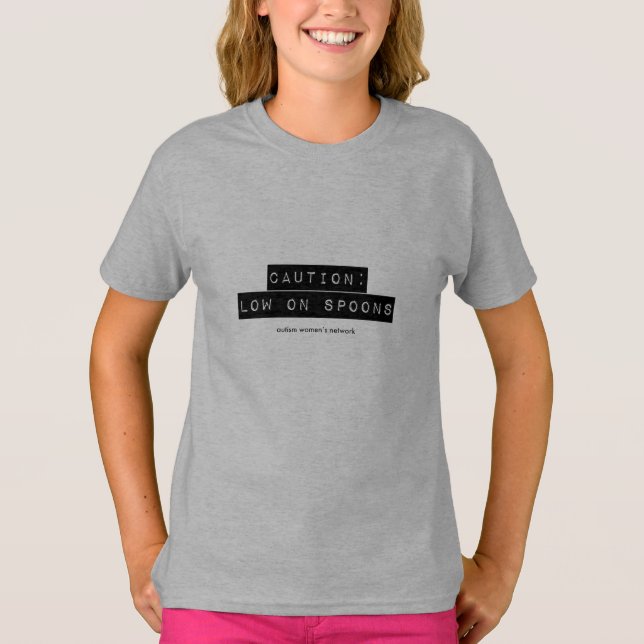 Camiseta Cuidado: Ponto baixo no T das colheres (Frente)