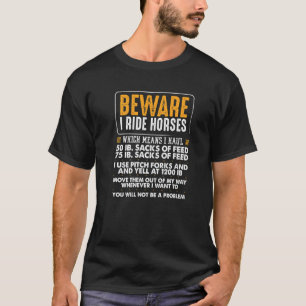 Camiseta Cuidado Que Ando Cavalos Adoro O Equestre