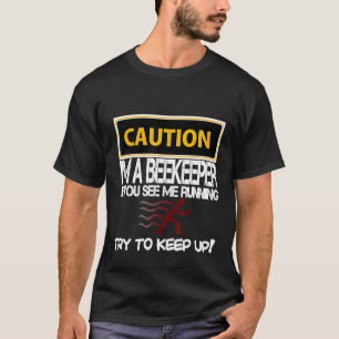 Camiseta Cuidado Se Me Vê Correndo Tente