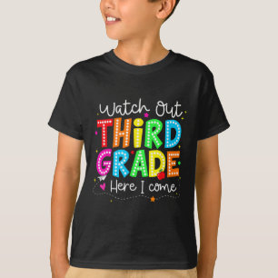 Camiseta Cuidado Terceiro Ano Aqui Vou Eu De Volta à Escola