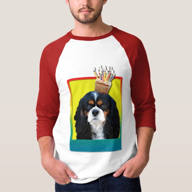 Camiseta Cupcake do aniversário - Cavalier - Tri Cor (Frente)